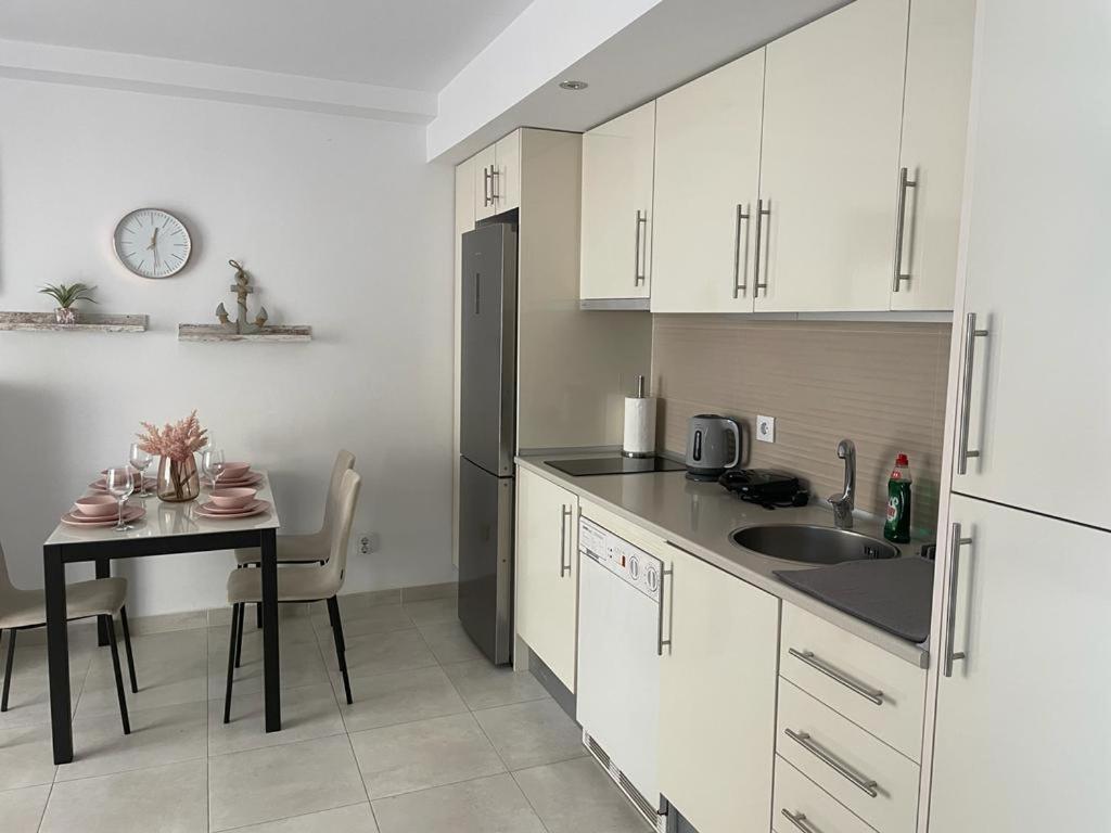 Apartamento กัลเป ภายนอก รูปภาพ
